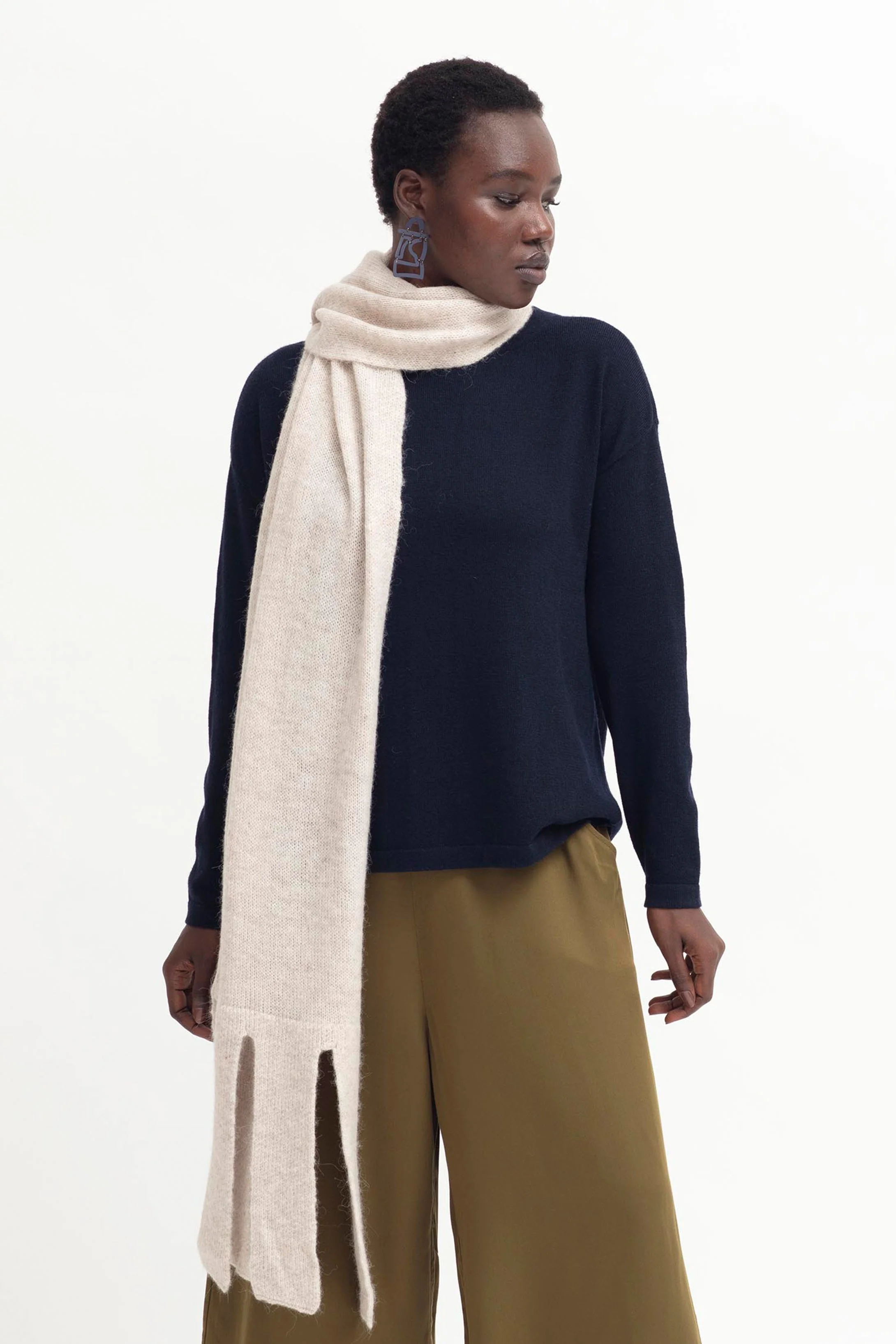 Agna Fringe Scarf - Image 3