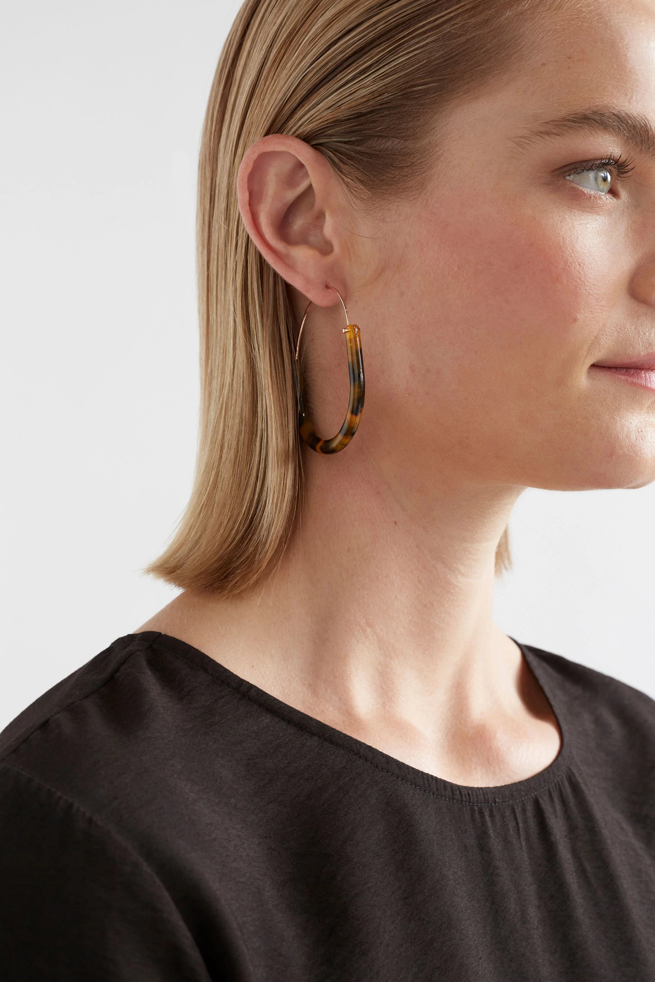 Aki Hoop Earring - Image 9