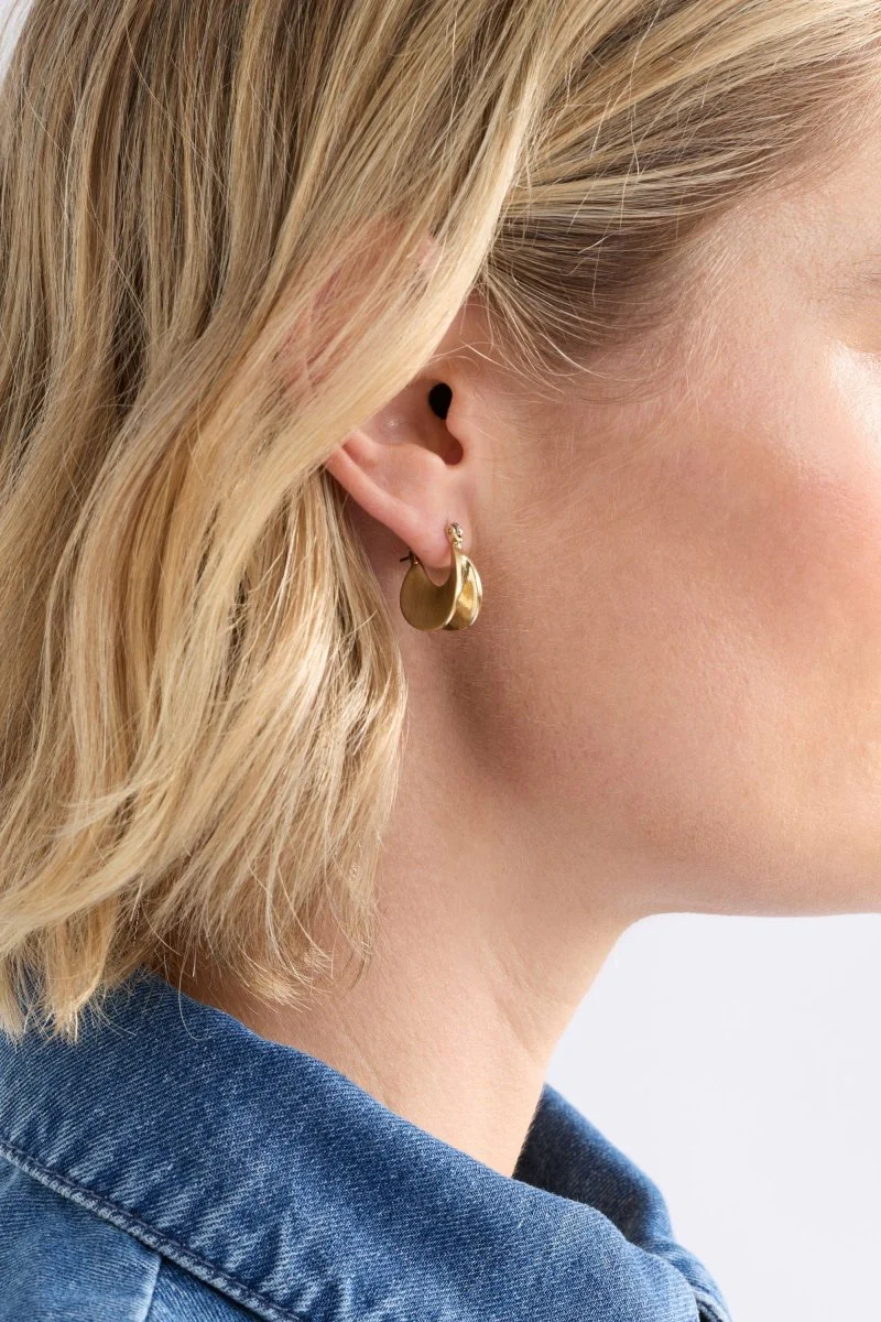 Apenn Small Hoop Earring - Image 3