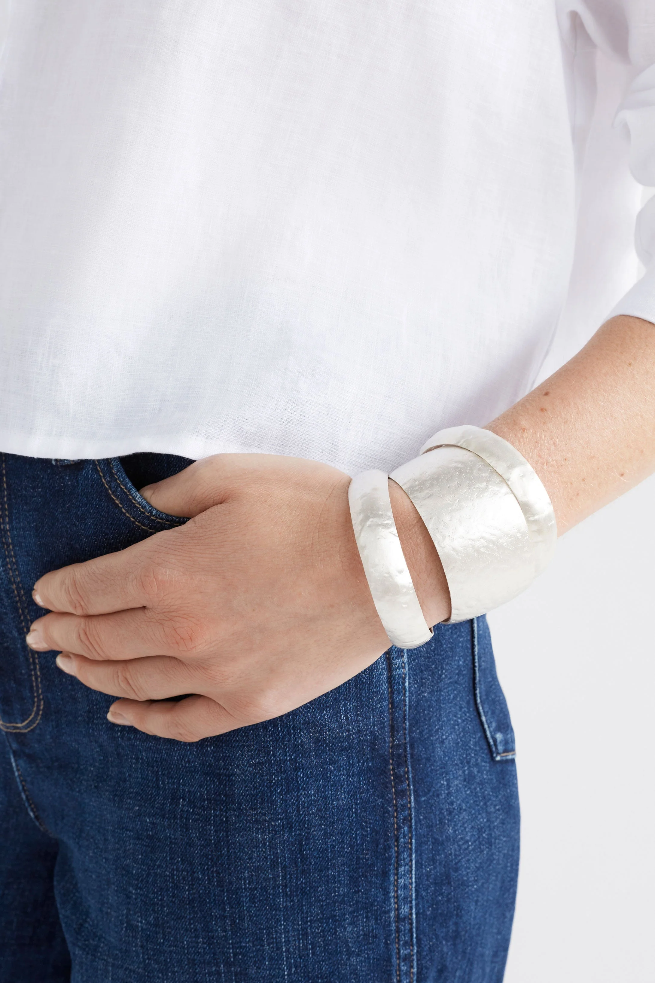 Gild Thin Cuff Bangle - Image 4