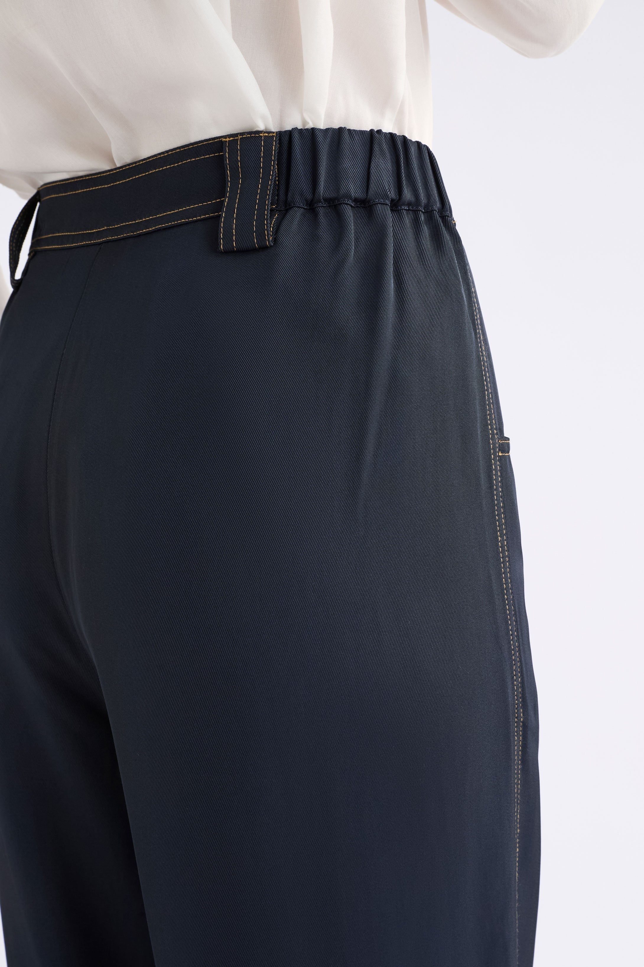 Hullu Pant - Image 14