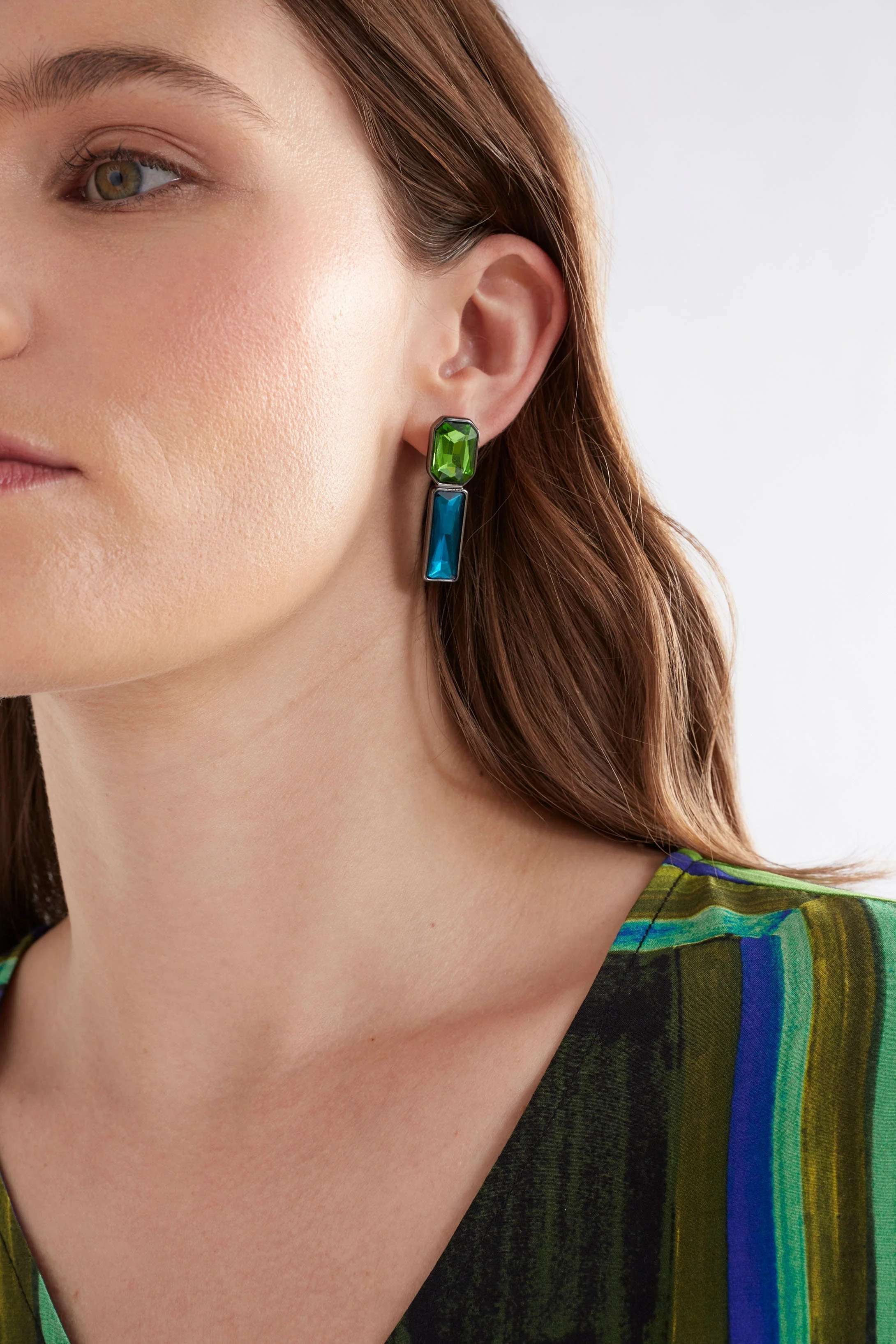 Juvel Small Stud Earring - Image 3