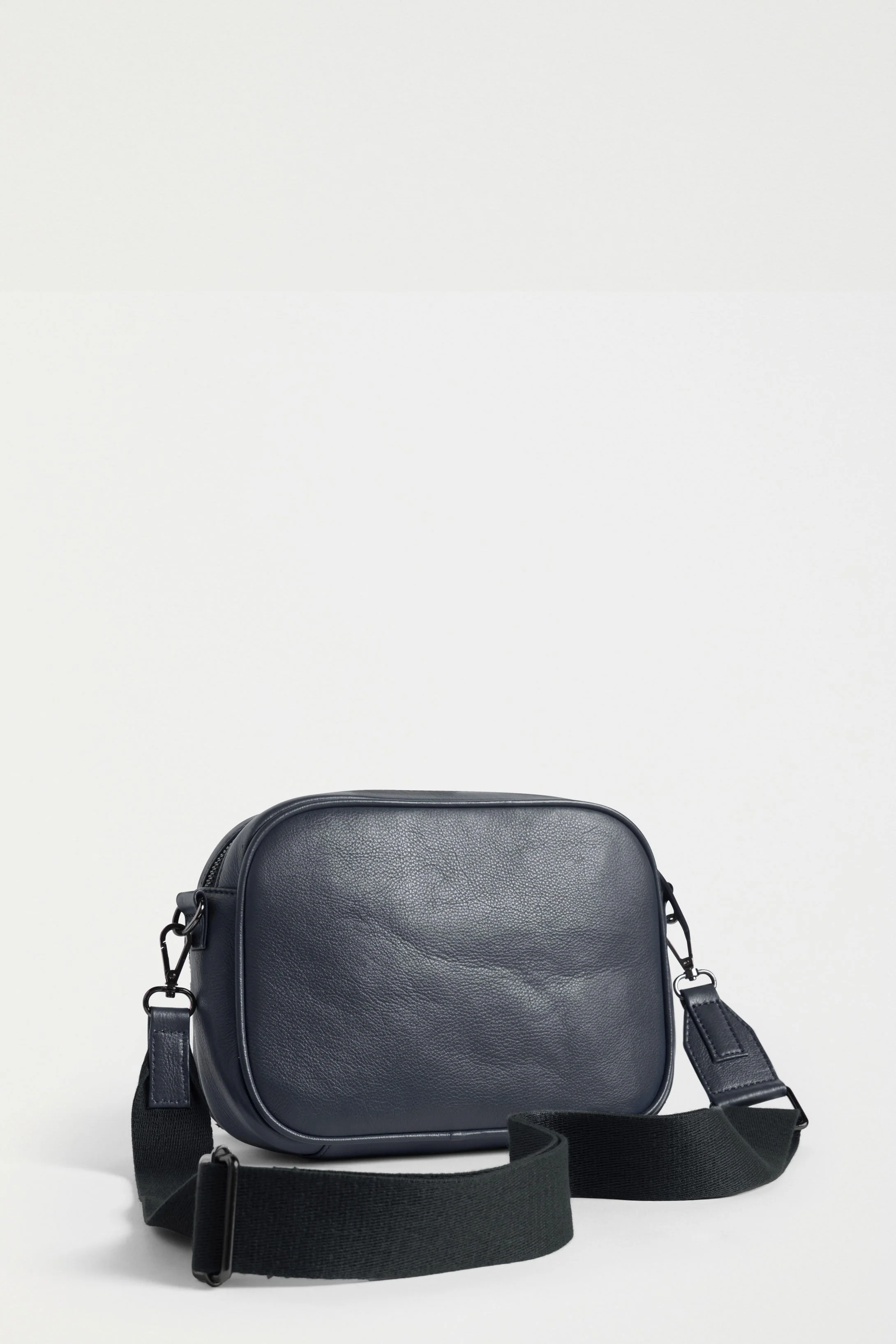 Kassel Leather Crossbody Bag - Image 9