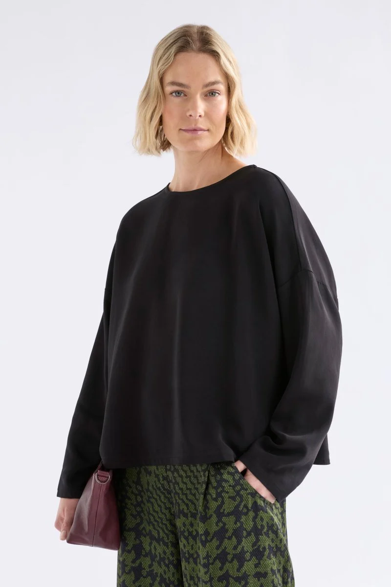 Women's Tops & Shirts