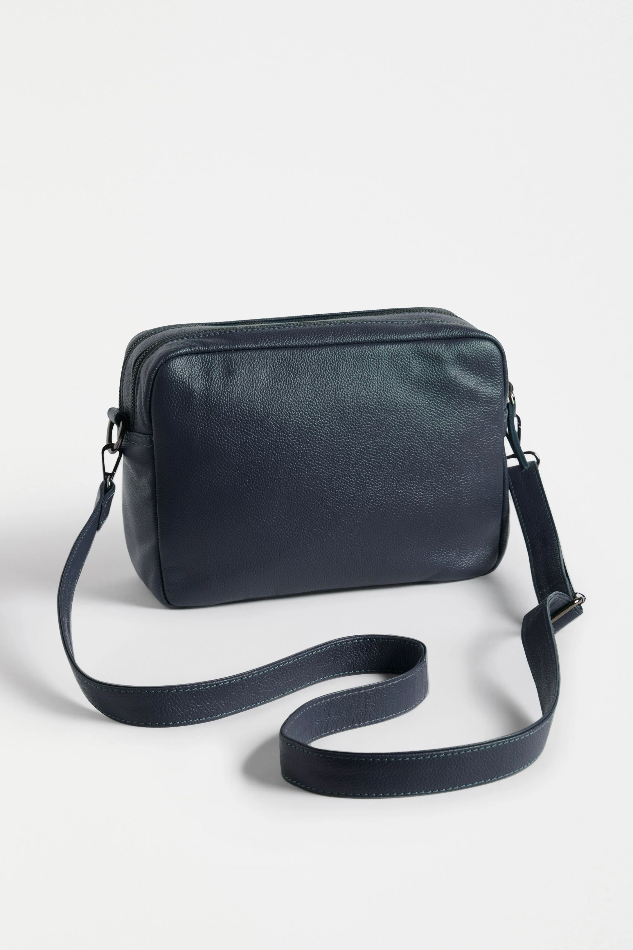 Olvi Crossbody Bag - Image 2