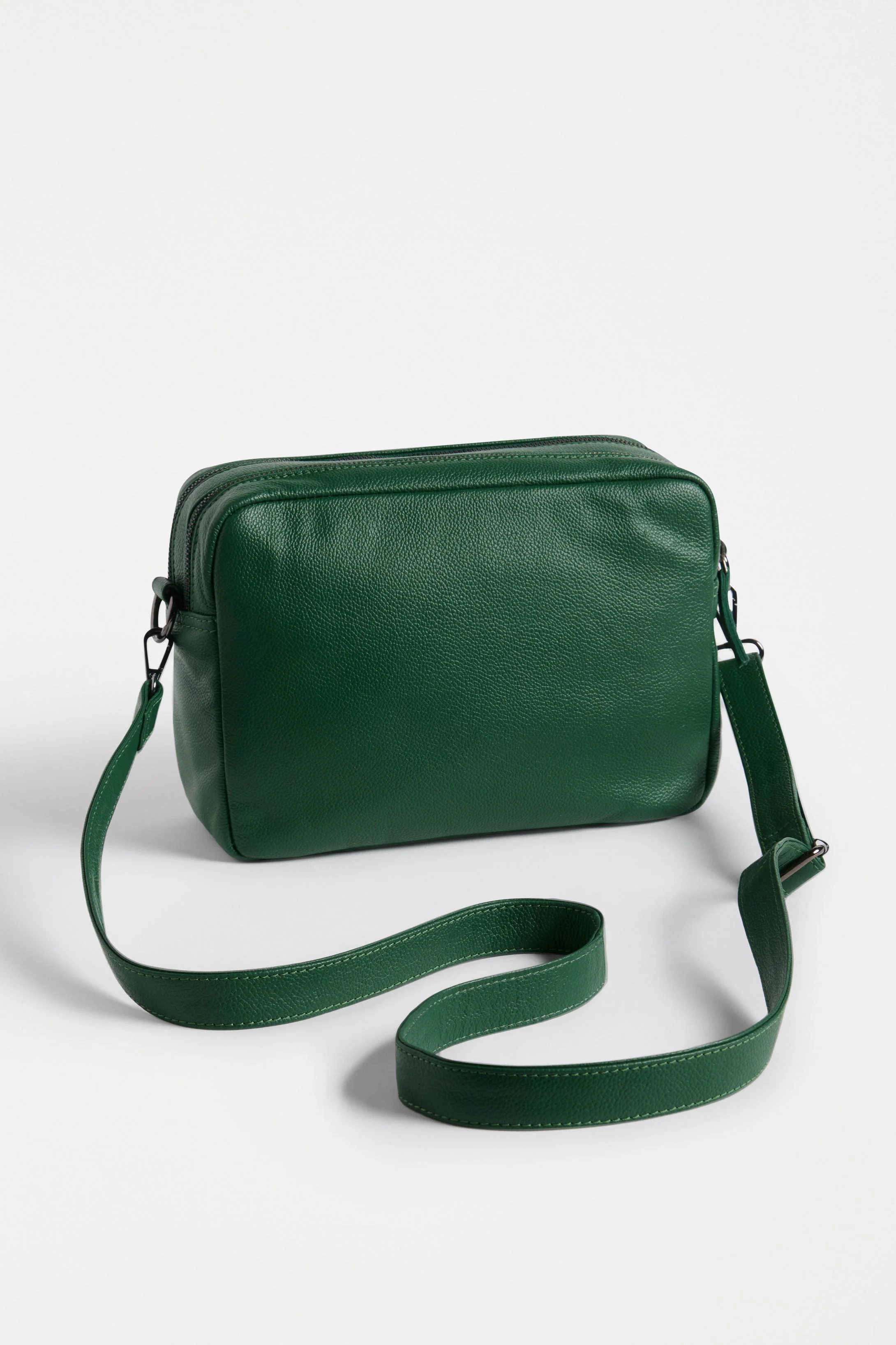 Olvi Crossbody Bag - Image 7