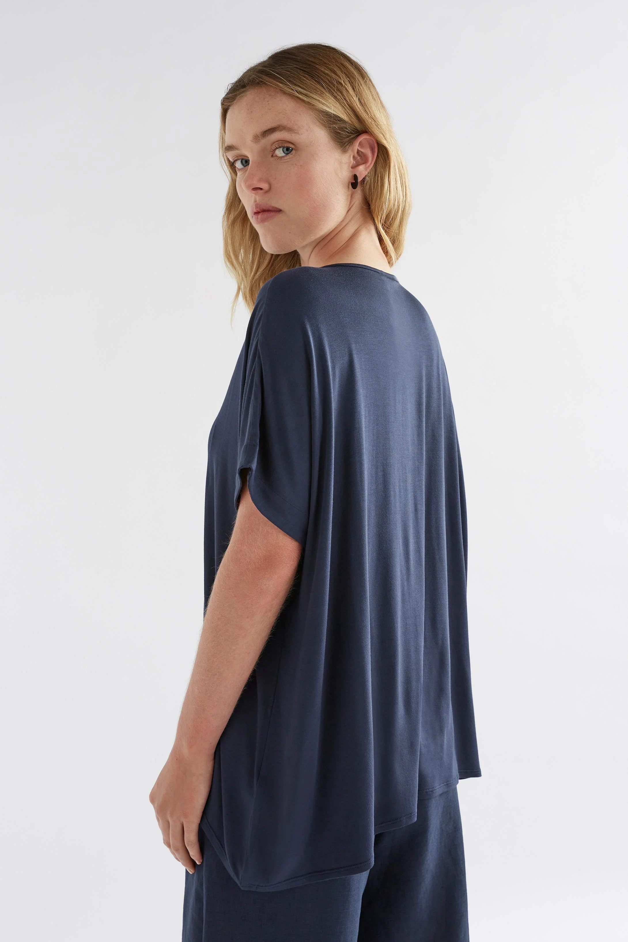Telse Tshirt - Image 12