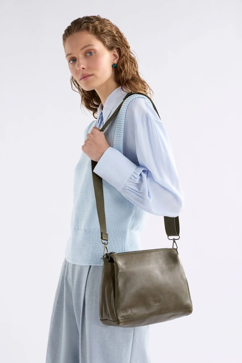 Veni Crossbody Bag - Image 10